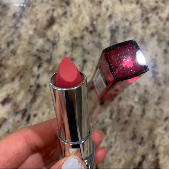 Maybelline Color Sensational Lipstick, Lip Makeup 233 Pink Pose 0.15 Oz - Picture 1 of 3